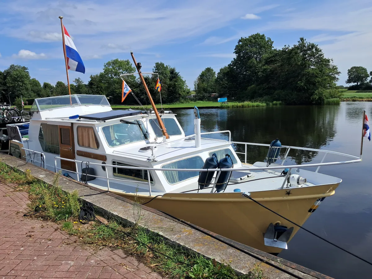 Stahl Motorboot Waterman 10.70