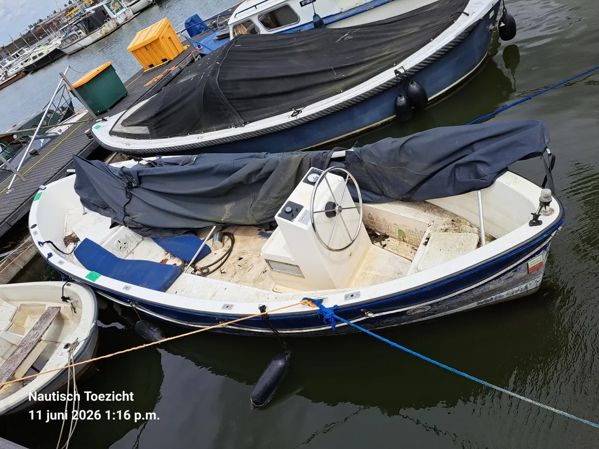 Polyester Budgetboat Nova Zembla 650