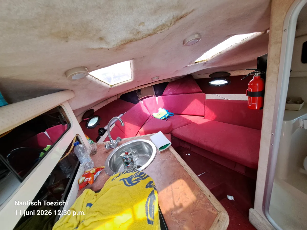 Polyester Budgetboat Maxum 770