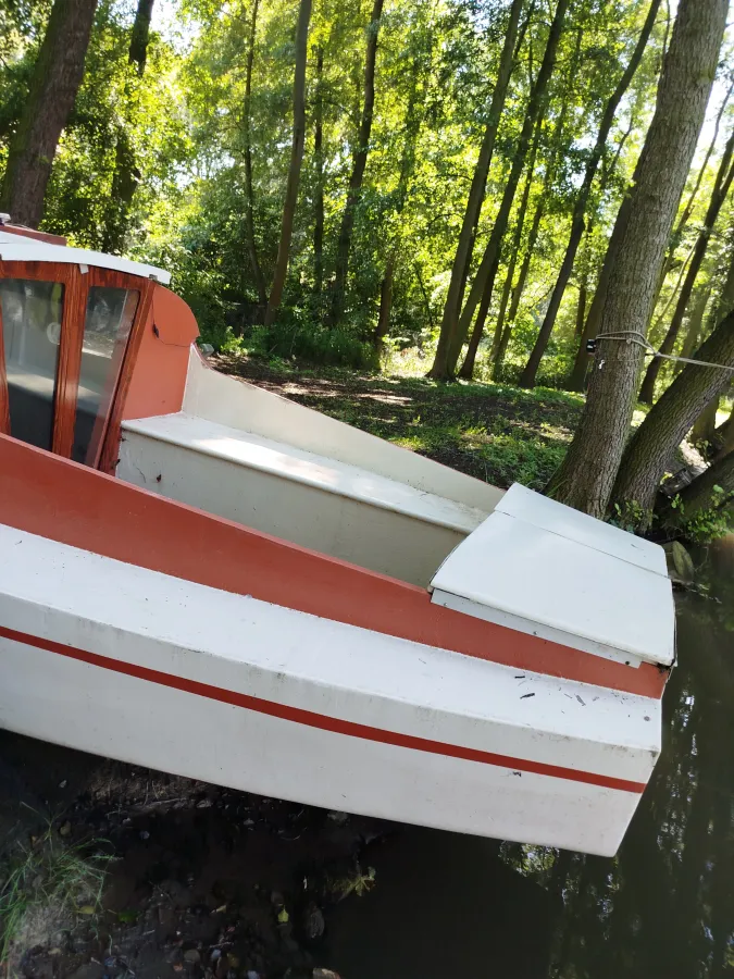 Wood Budgetboat Cabinboat 700