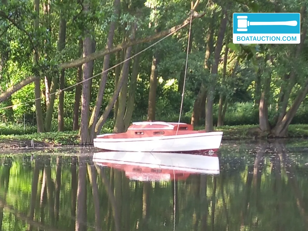 Thumbnail - Cabinboat 700