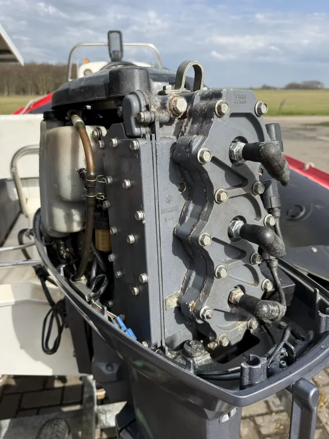 Polyester RIB Bombard DB500