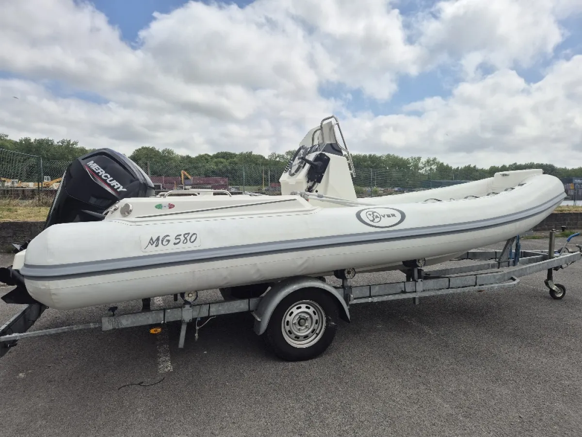 Polyester RIB Saverboat 580MG