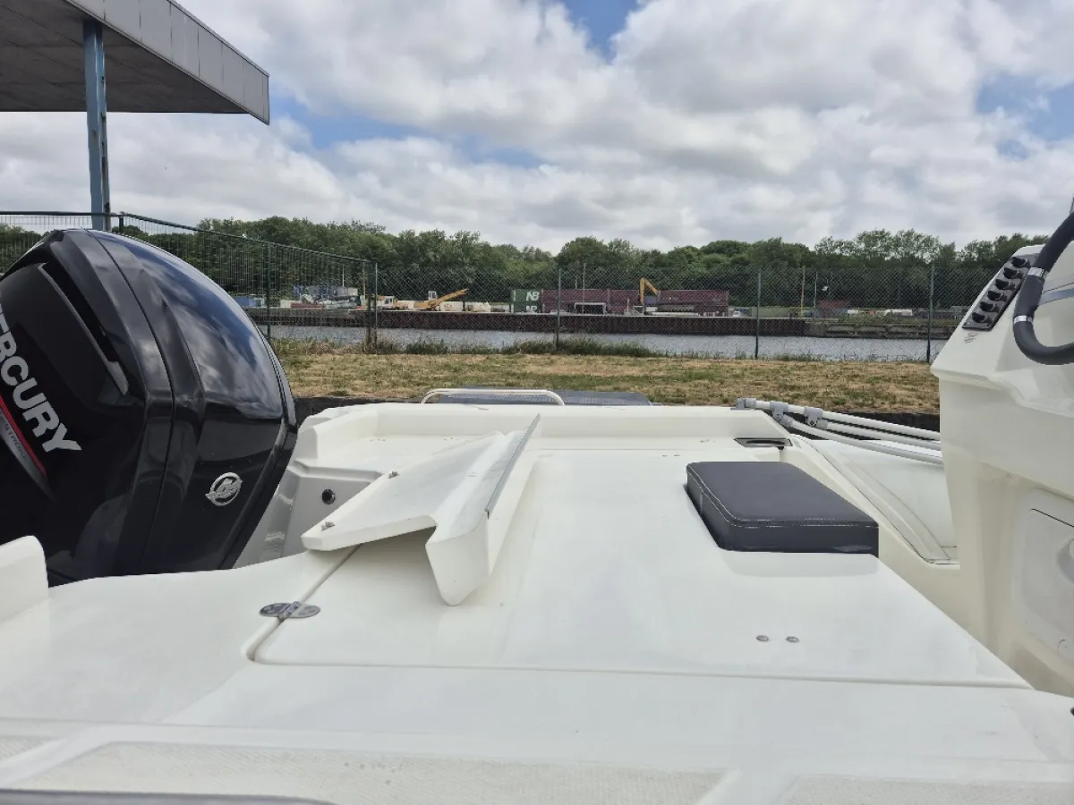 Polyester RIB Saverboat 580MG
