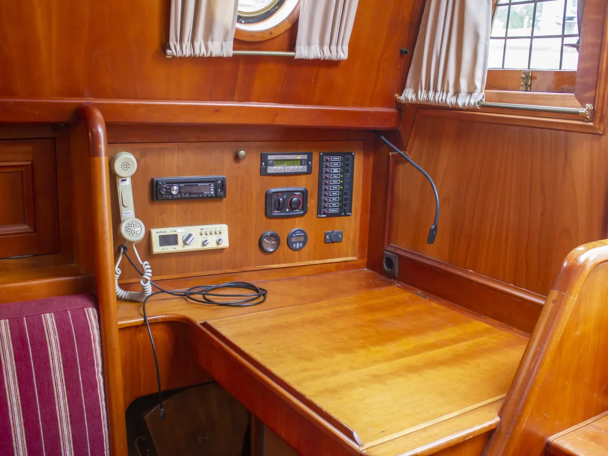 Staal Zeilboot Zeeschouw Platbodem