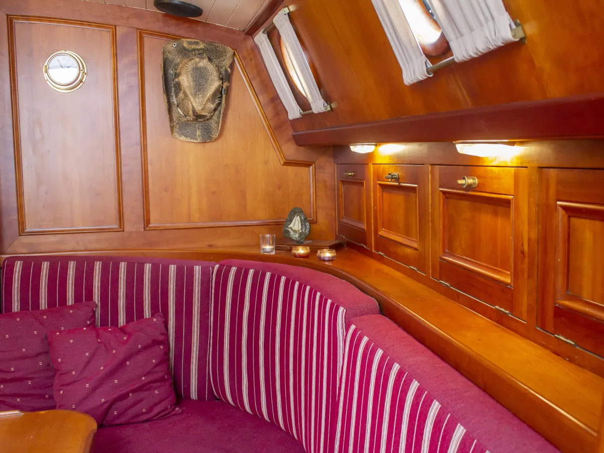 Staal Zeilboot Zeeschouw Platbodem