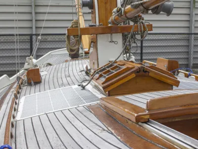 Staal Zeilboot Zeeschouw Platbodem Foto 17
