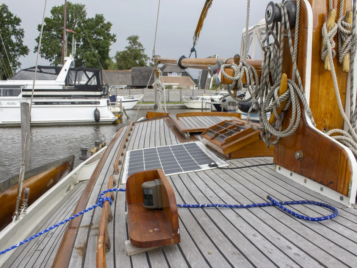 Staal Zeilboot Zeeschouw Platbodem
