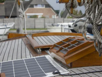 Staal Zeilboot Zeeschouw Platbodem Foto 20