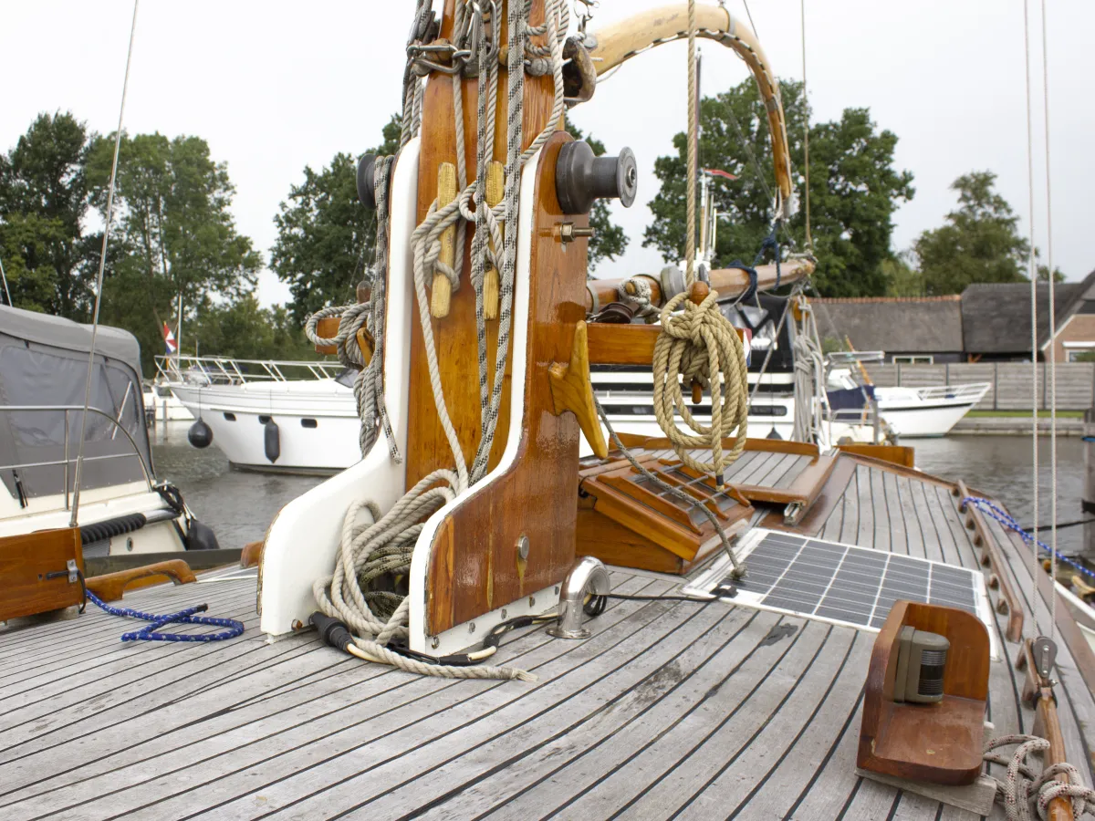 Staal Zeilboot Zeeschouw Platbodem