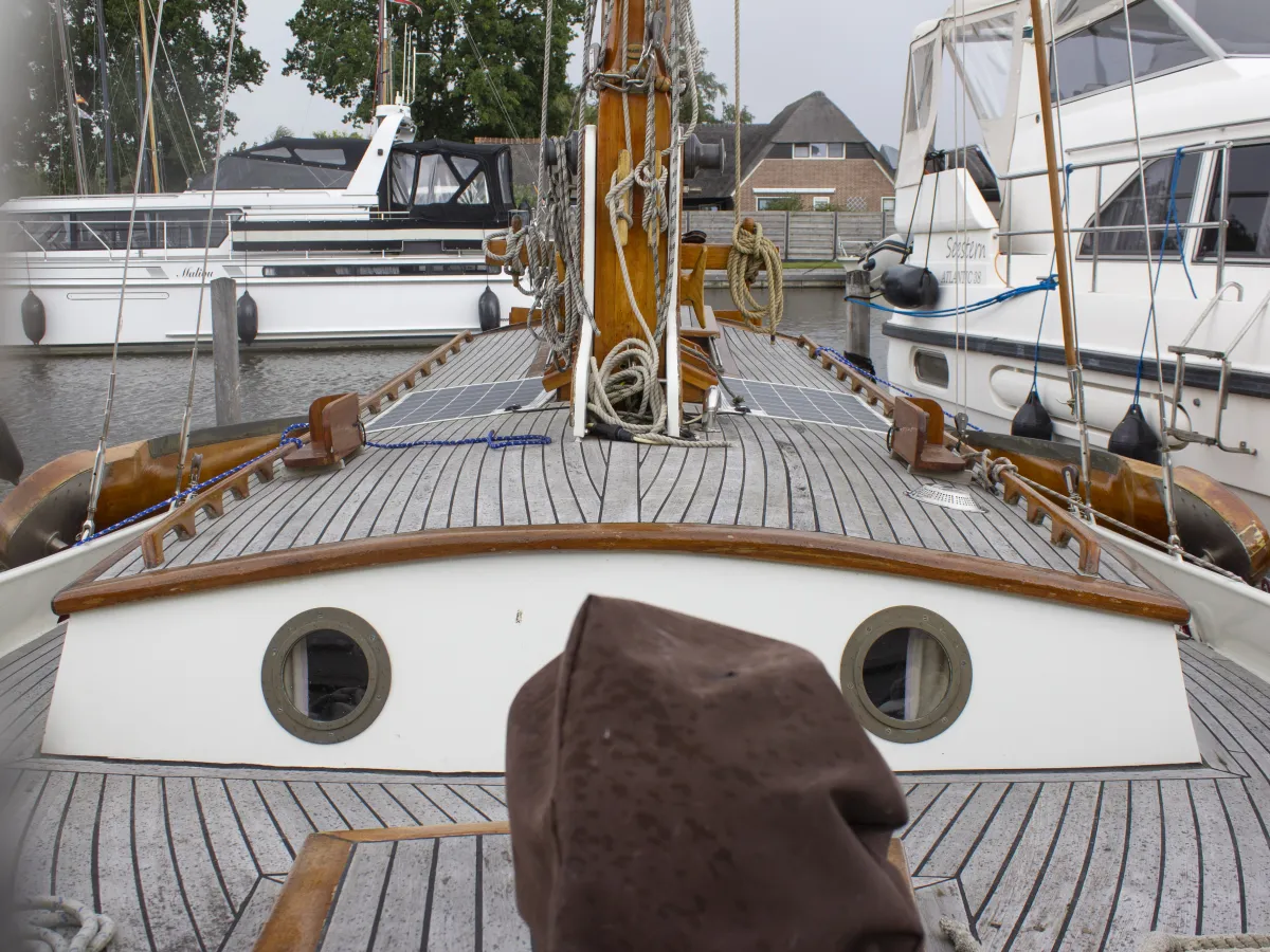 Staal Zeilboot Zeeschouw Platbodem