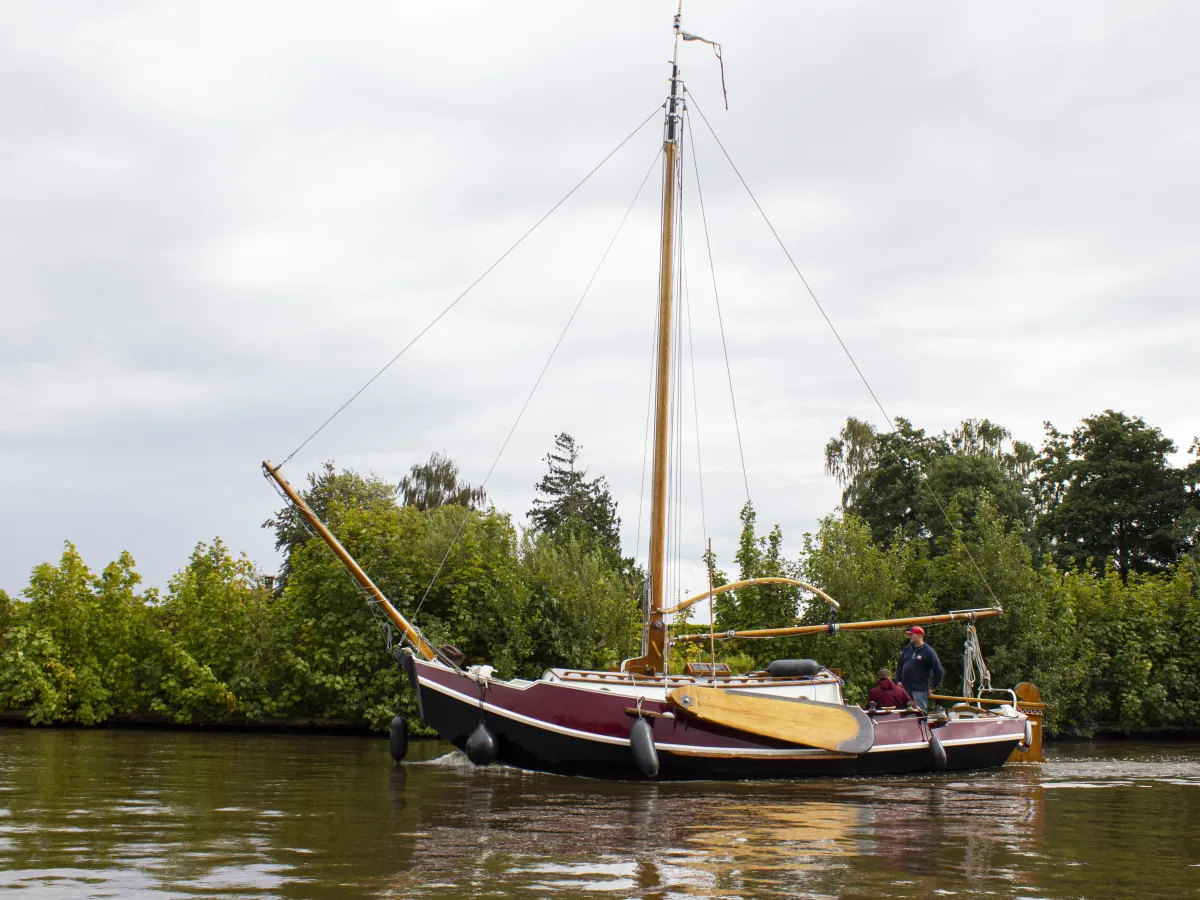 Staal Zeilboot Zeeschouw Platbodem