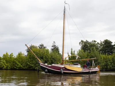 Staal Zeilboot Zeeschouw Platbodem Foto 6