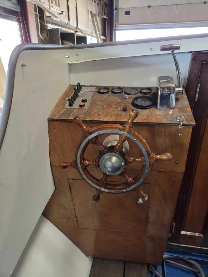 Acier Bateau à moteur Opduwer 600