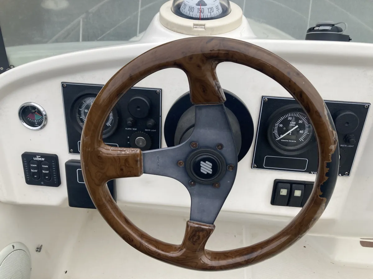 Polyester Motorboot Jeanneau Prestige 32