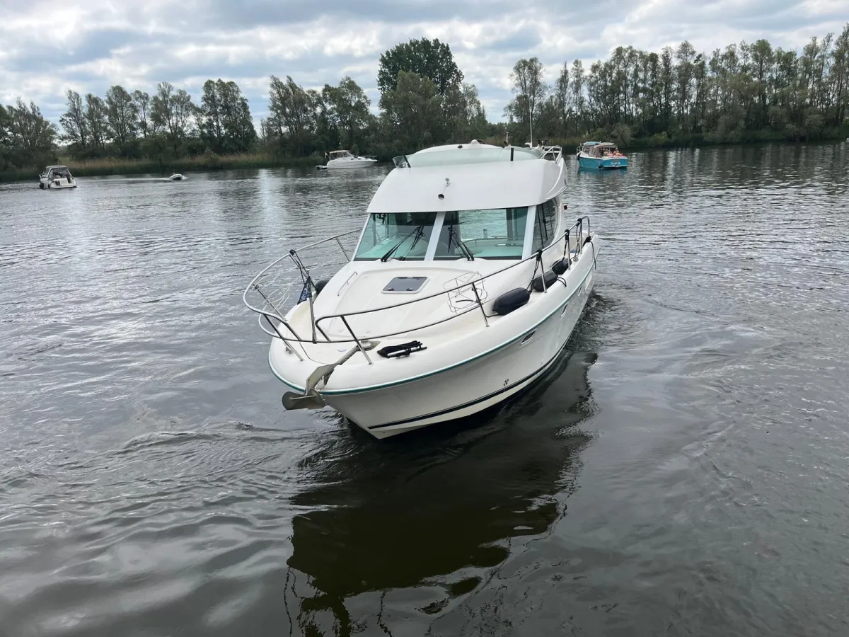Polyester Motorboot Jeanneau Prestige 32