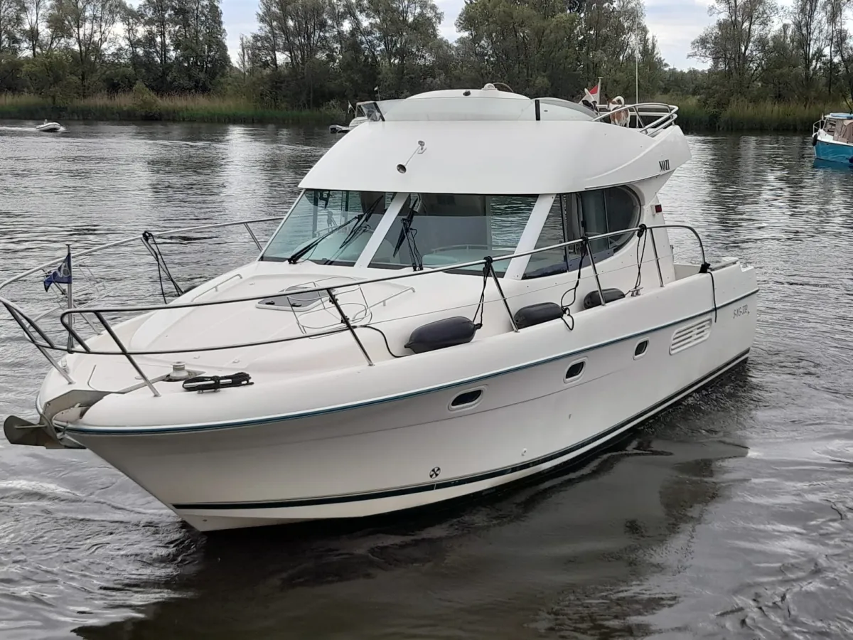Polyester Motorboot Jeanneau Prestige 32