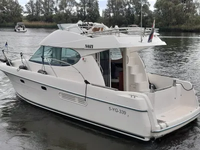 Polyester Motorboot Jeanneau Prestige 32 Foto 66