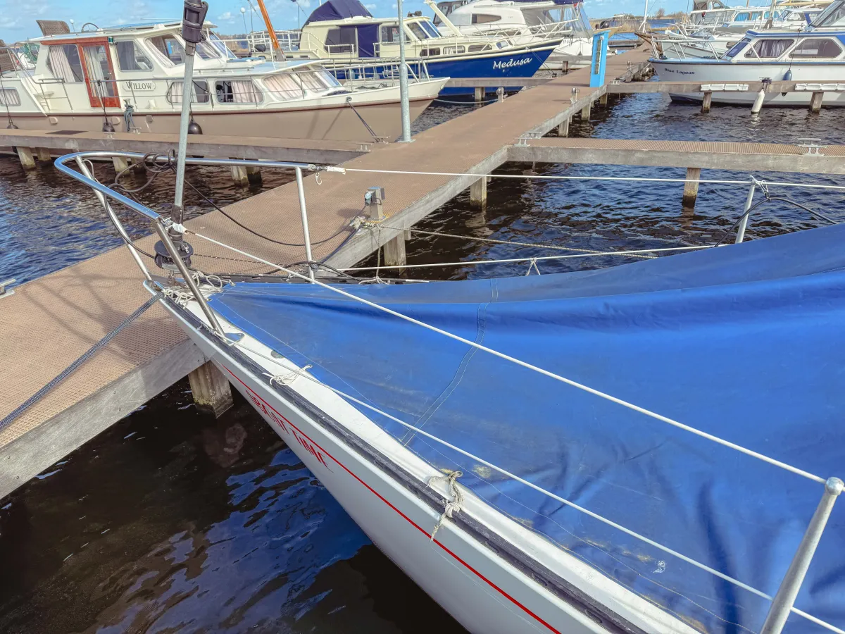 Polyester Zeilboot Standfast Loper 27