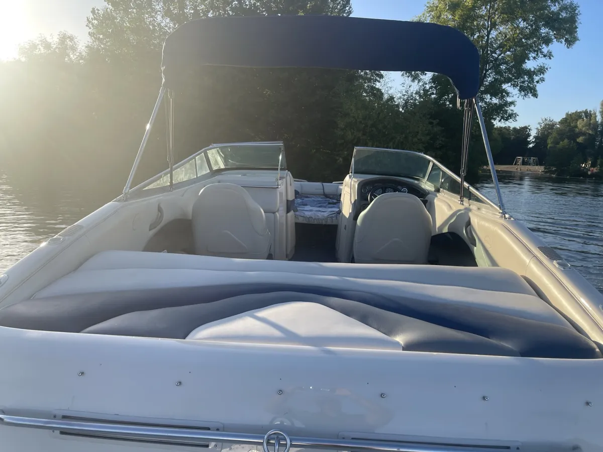 Polyester Speedboot Crownline 266 BR