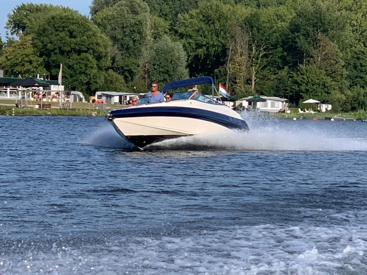 Polyester Speedboot Crownline 266 BR