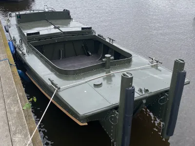 Bridge Erection Boat D27