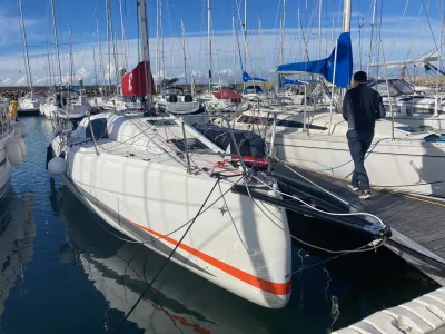 Polyester Segelboot Jeanneau Sun Fast 3300 Foto 1