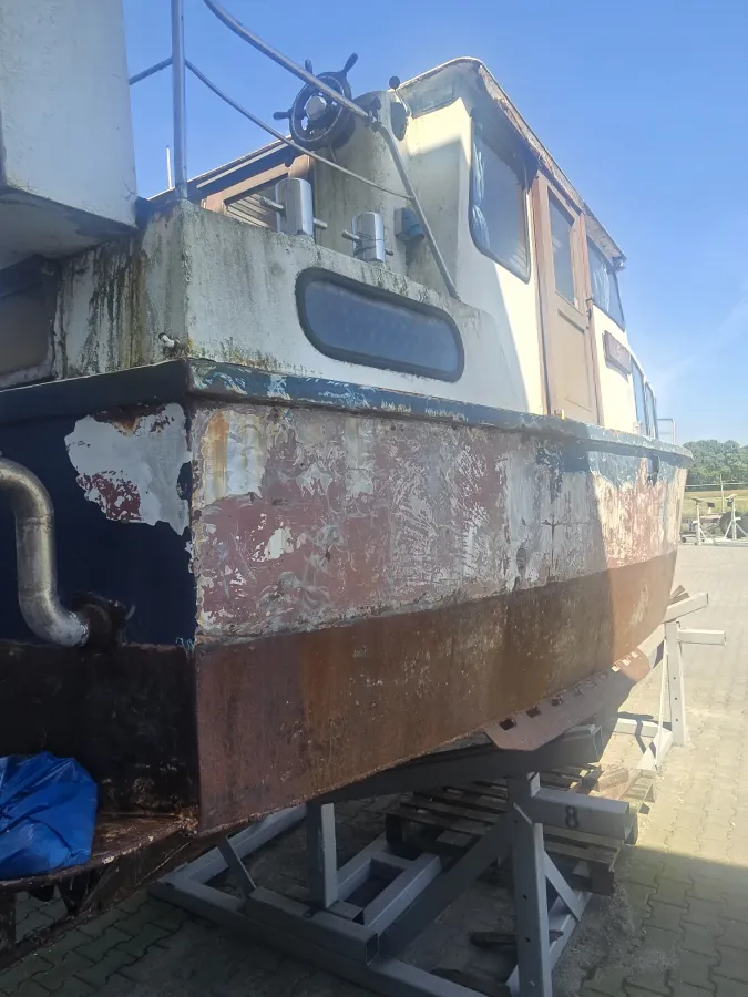Steel Budgetboat Motor cruiser 900