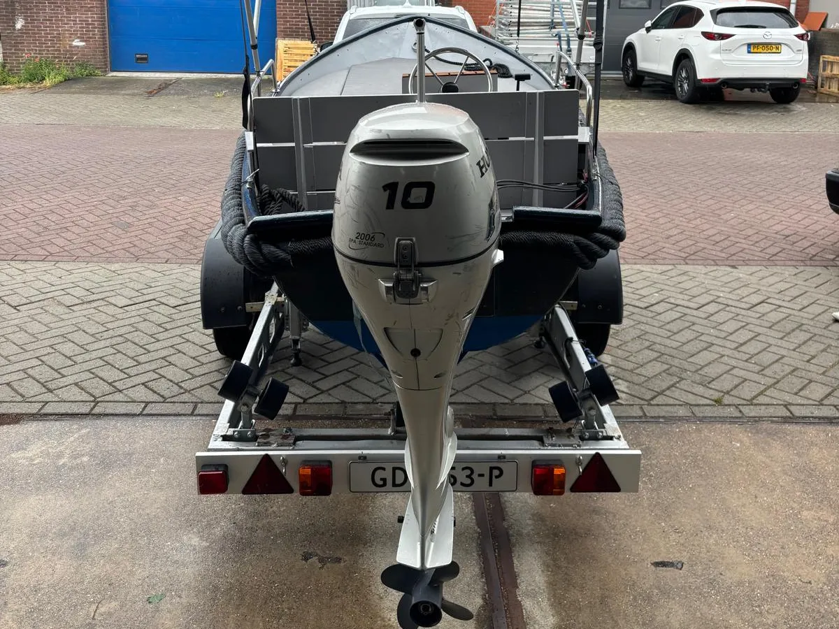 Acier Barque Sloep 650