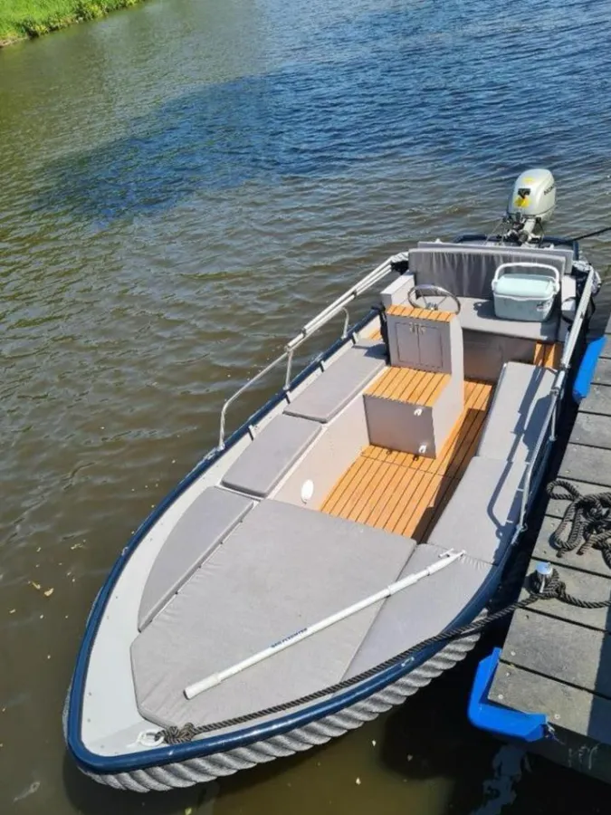 Acier Barque Sloep 650