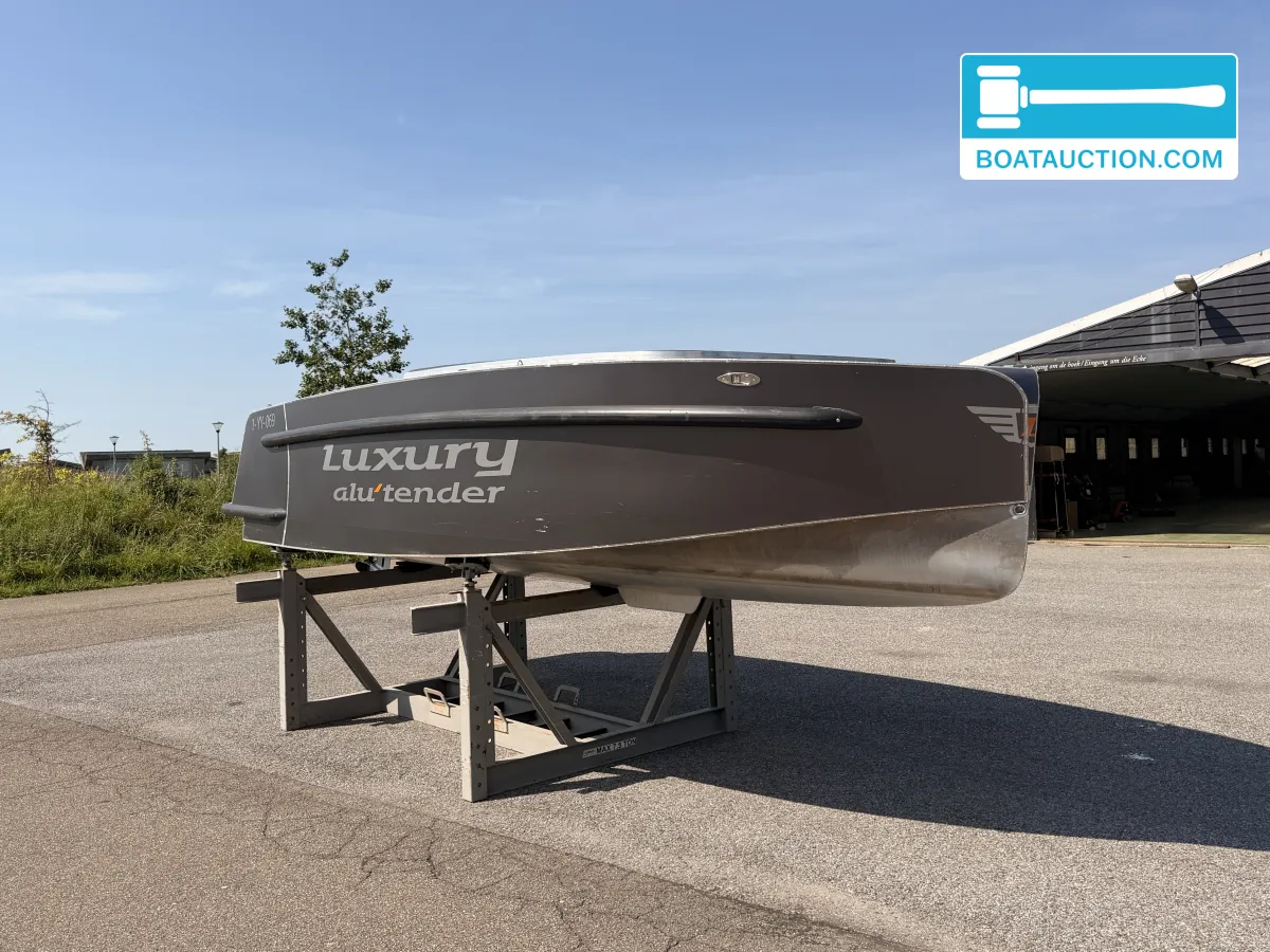 Thumbnail - Luxury Alu tender 65