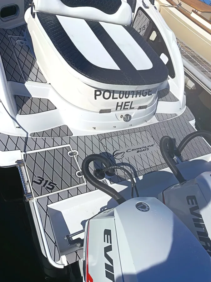 Polyester Schnellboot Crownline 315 SCR