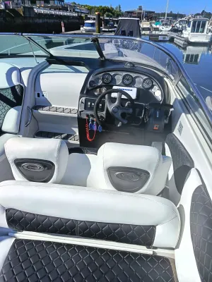 Polyester Schnellboot Crownline 315 SCR Foto 9