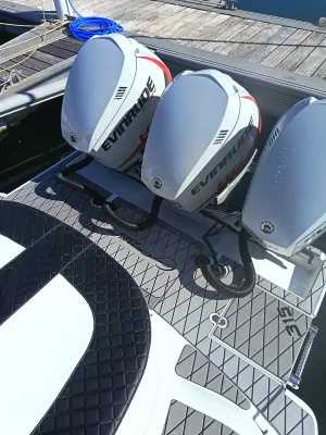 Polyester Schnellboot Crownline 315 SCR Foto 12