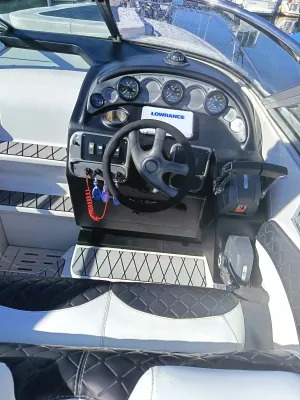 Polyester Schnellboot Crownline 315 SCR Foto 13