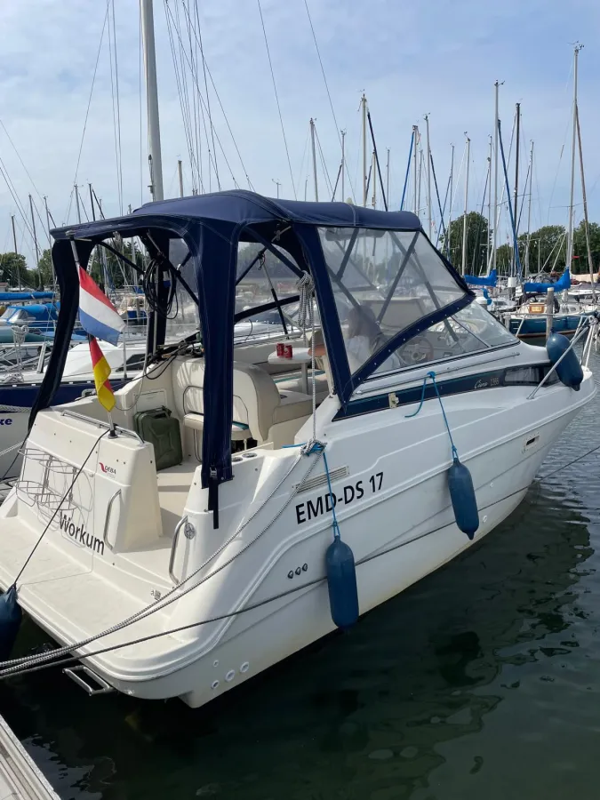 Polyester Speedboot Bayliner 2355