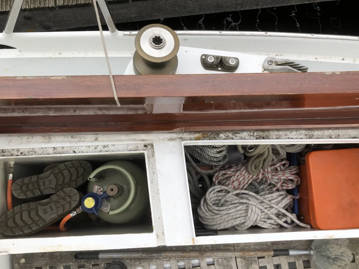 Acier Voilier Merenpoort 880