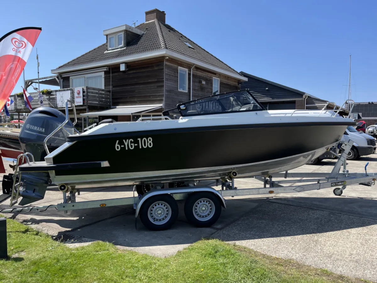 Aluminium Speedboat Finnmaster Husky R7