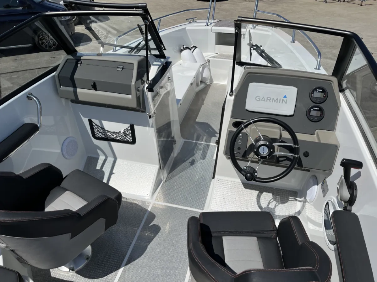 Aluminium Speedboat Finnmaster Husky R7