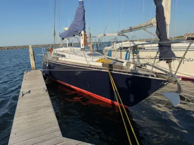 Polyester Sailboat Standfast 40S Photo 1
