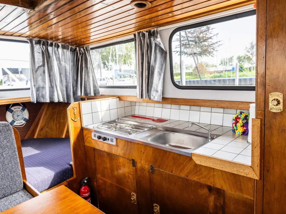 Steel Motorboat Bestevaer 850