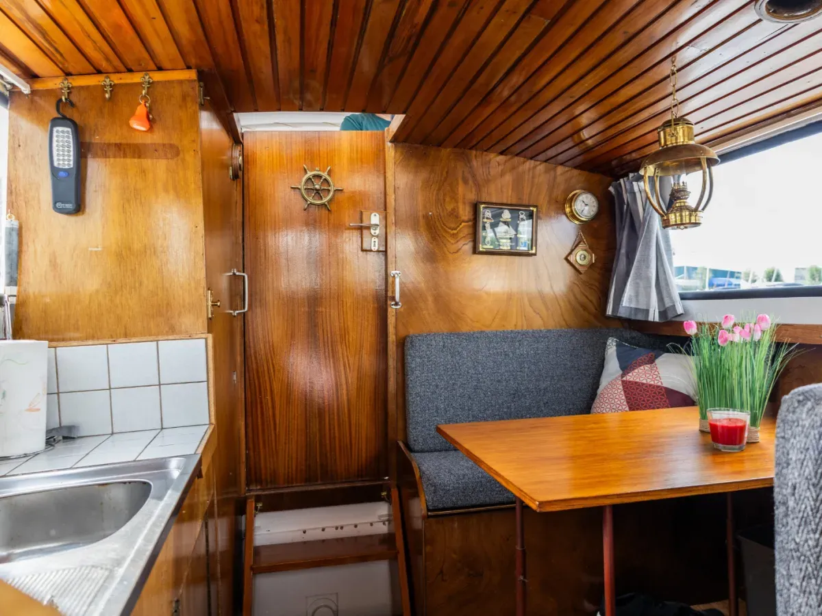 Steel Motorboat Bestevaer 850