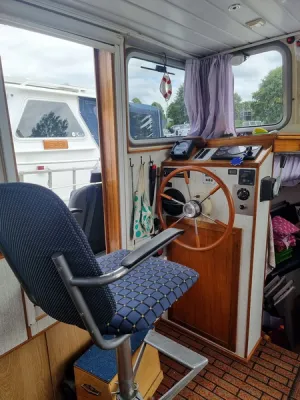 Stahl Motorboot Motorkreuzer 950 Foto 3