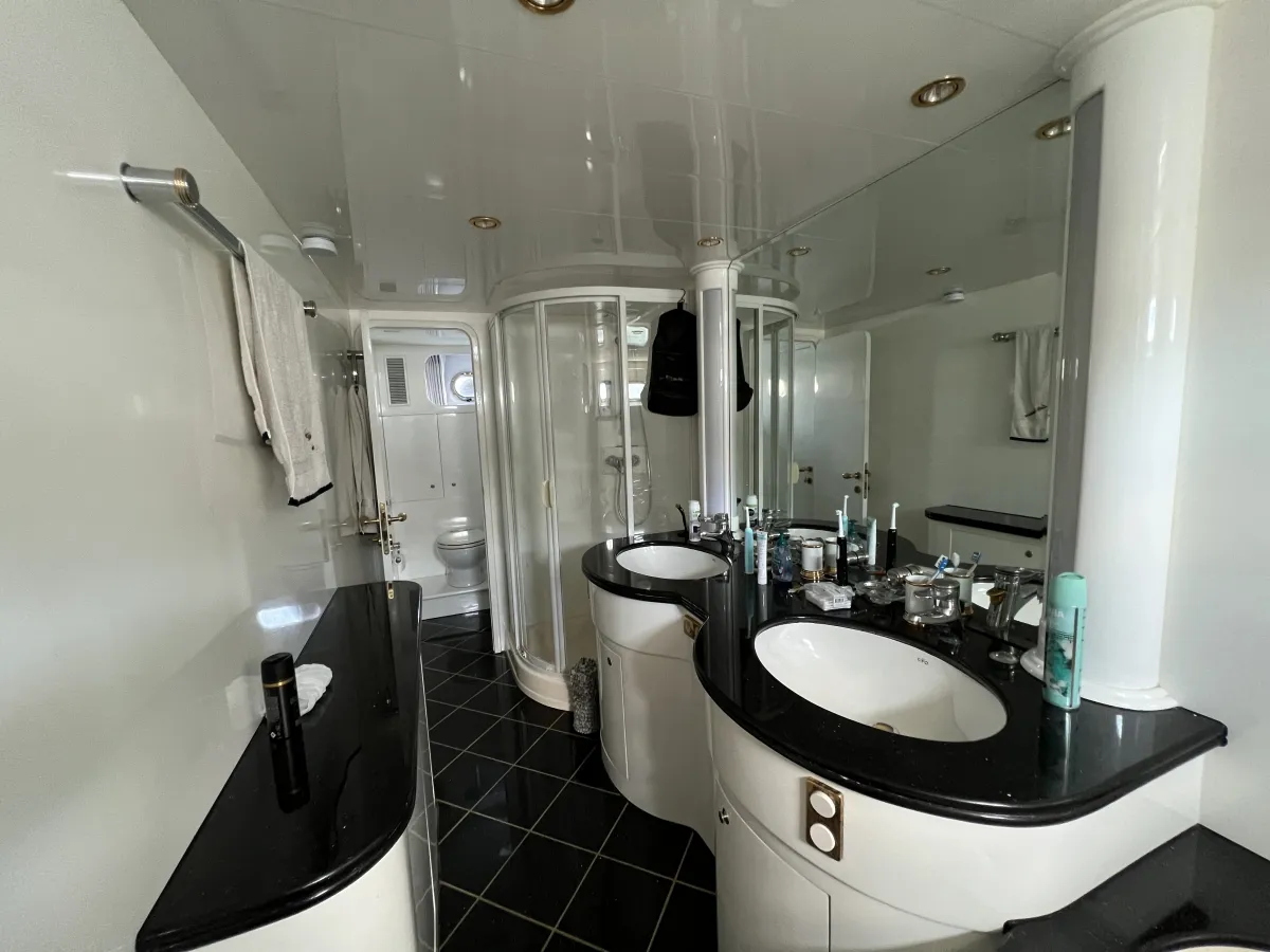 Composiet Motorboot Horizon Elegance 82S