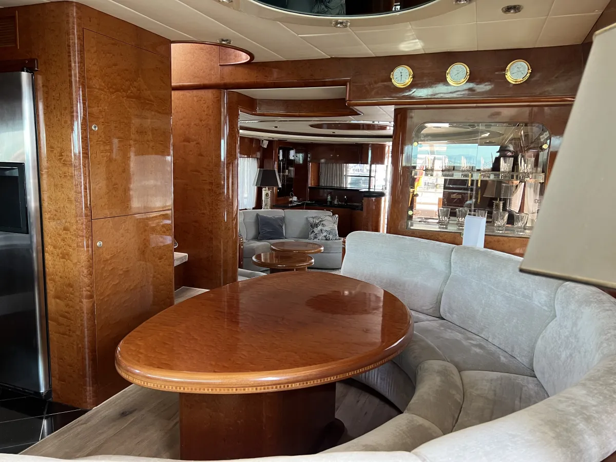 Composiet Motorboot Horizon Elegance 82S