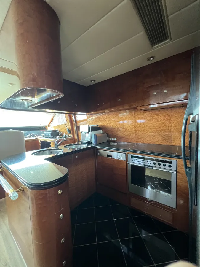 Composiet Motorboot Horizon Elegance 82S
