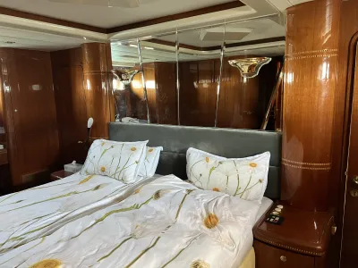 Composiet Motorboot Horizon Elegance 82S Foto 18