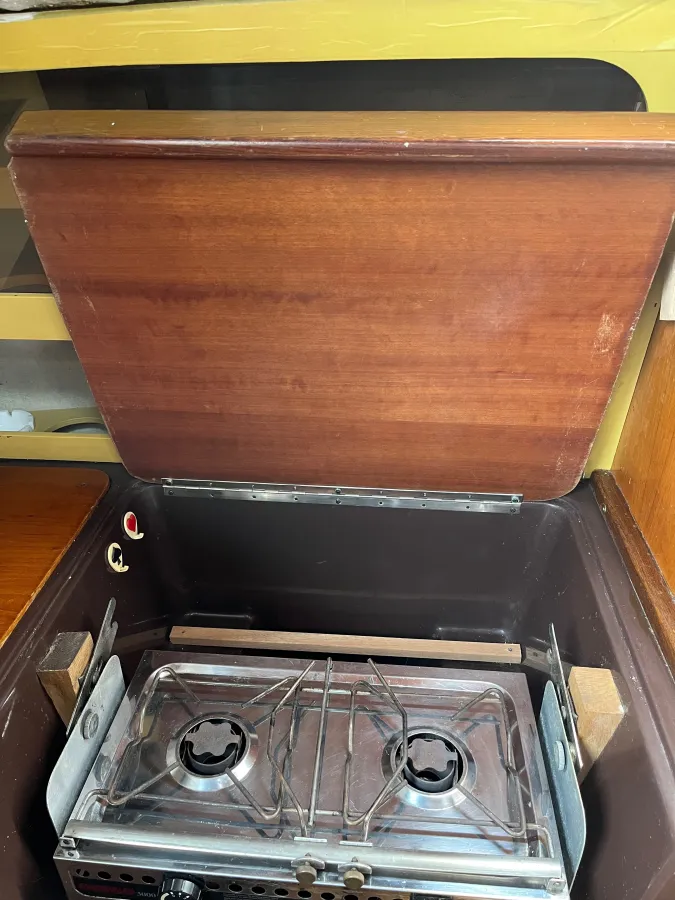 Polyester Sailboat Beneteau First 30