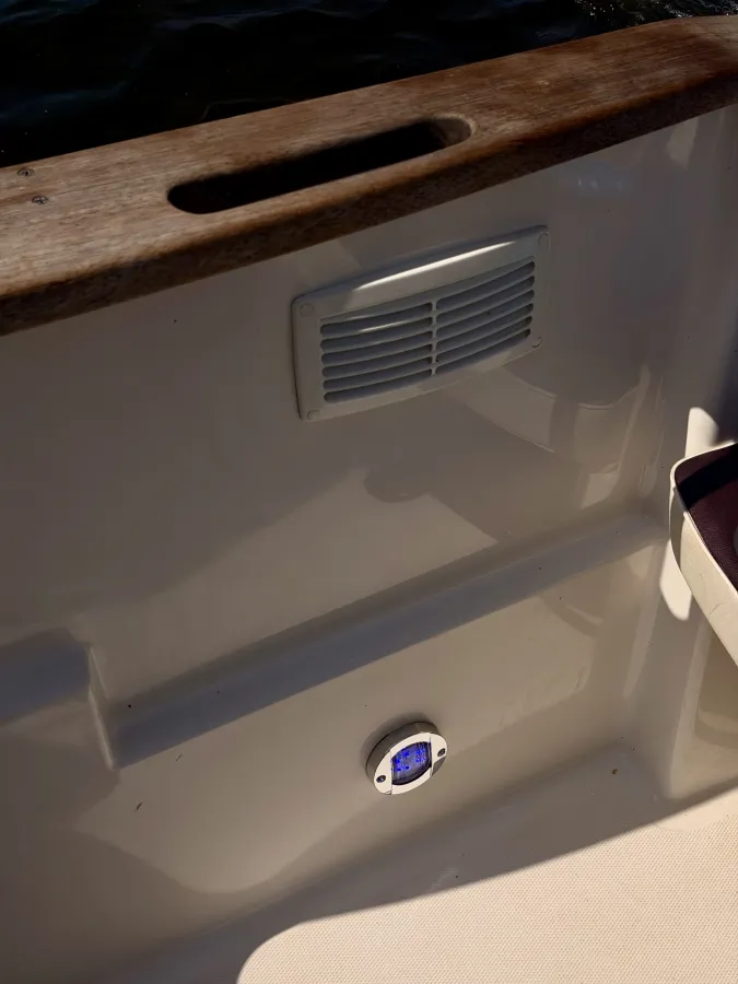 Polyester Bateau de console Quicksilver 540 Cabin