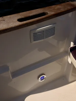 Polyester Bateau de console Quicksilver 540 Cabin Photo 9